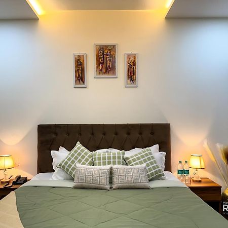 Guru Sadan A Luxe Stay Ayodhya Eksteriør billede