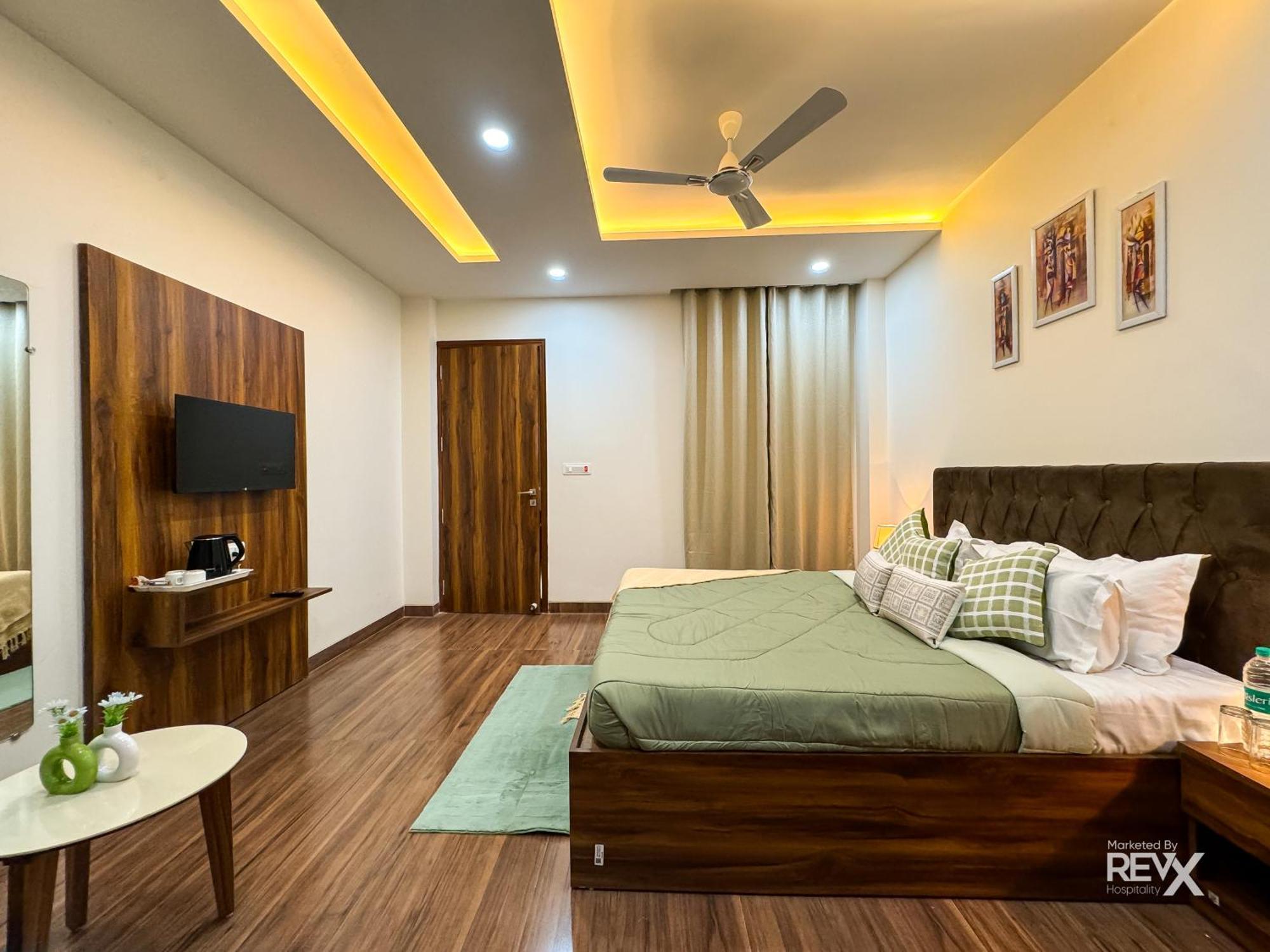 Guru Sadan A Luxe Stay Ayodhya Eksteriør billede